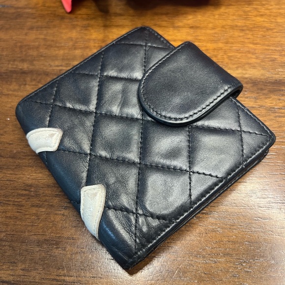 Authentic Chanel Cambon Compact Wallet - EUC - Picture 11 of 12